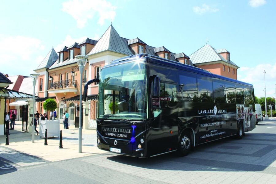 Paris: Vallée Village Outlet Shopping Day - H2: Food Breaks and Kid-Friendly Downtime