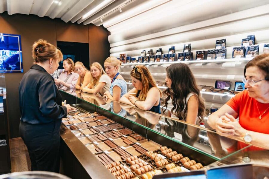 Paris: Walking Food Tour with Cheese, Wine and Delicacies - Price and Value: Is $148 Worth It in the Marais?