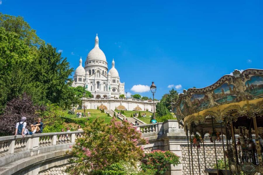 Paris: Walking Tour of Montmartre - La Maison Rose: A Picture You Understand After the Story