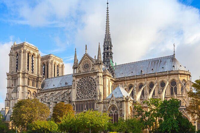 Paris with a Tuk Tuk - Private 3-Hour TukTuk Tour - Notre-Dame and the Louvre: exterior wow versus ticket reality