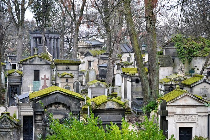 Pere Lachaise Cemetery Walking Tour in Paris - How you cover 44 hectares in about 2 hours