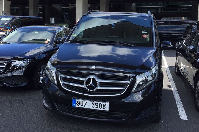Private Arrival Transfer from CDG or ORLY airports to Paris city - 6 things that make this airport-to-Paris transfer click
