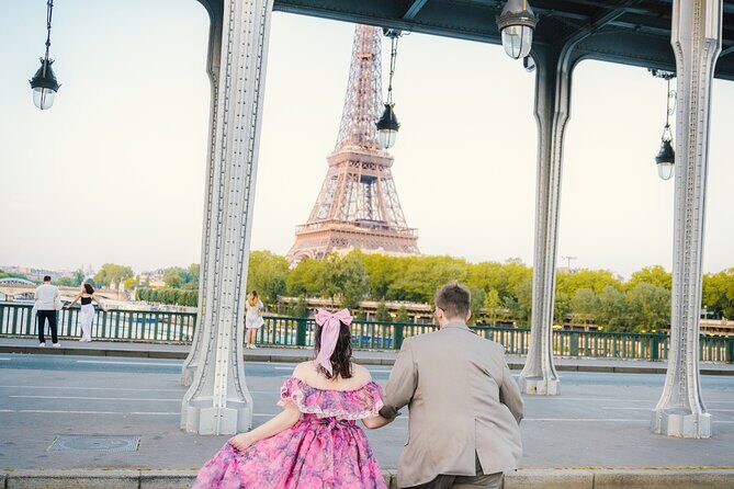 Private Tour: Personal Travel Photographer Tour in Paris - Price and value: what $236.12 per group actually means