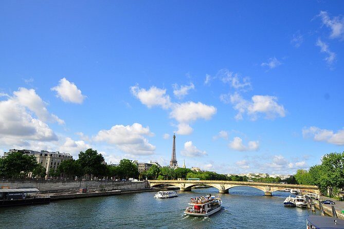 Seine River Cruise & French Crepe Tasting by the Eiffel Tower - Entering the Seine at Bateaux Parisiens (Port de la Bourdonnais)