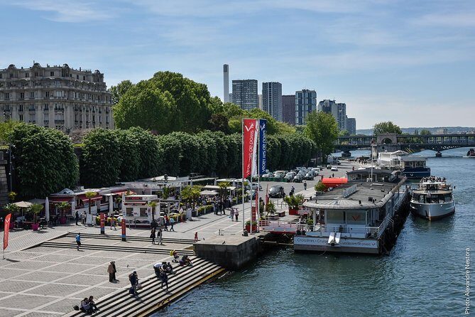 Seine River Guided Cruise by Vedettes de Paris - Île de la Cité, Notre-Dame, and why the cathedral looks different from water