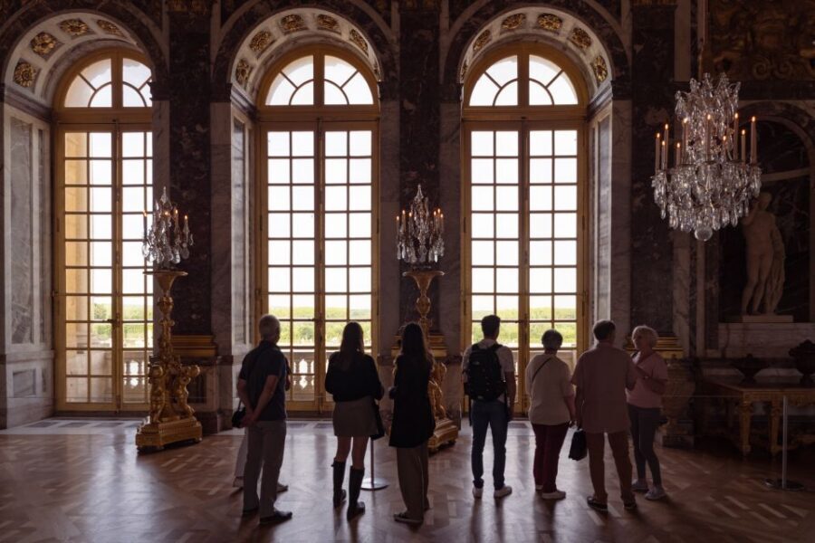 Skip-the-Line Versailles Palace Tour by Train from Paris - Palace of Versailles guided tour: Hall of Mirrors and state apartments