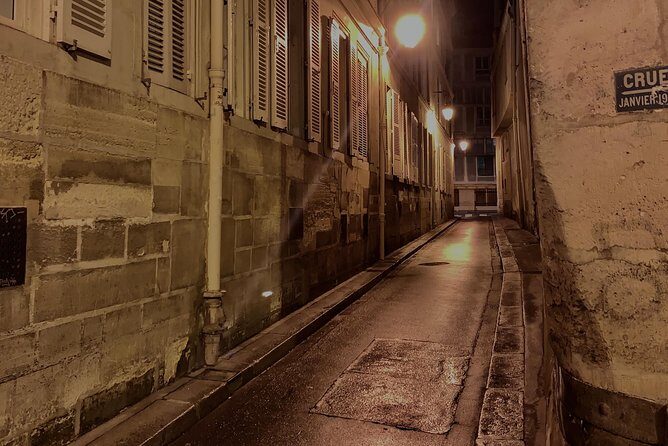 The Darkest Secrets of Paris - Tickets, free stops, and what you should expect at each site
