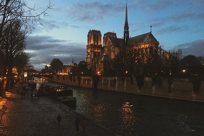 The Darkest Secrets of Paris - How much walking is it, really?