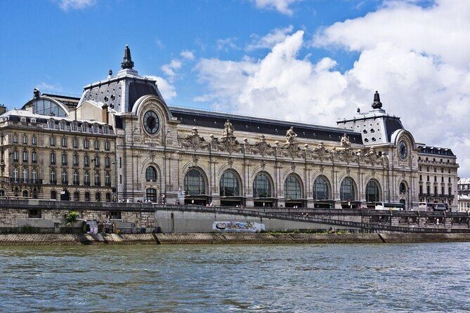 The Musée d'Orsay Guided Tour Orsay Museum Semi-Private 6ppl Max - Entering the former train station at Musée d’Orsay