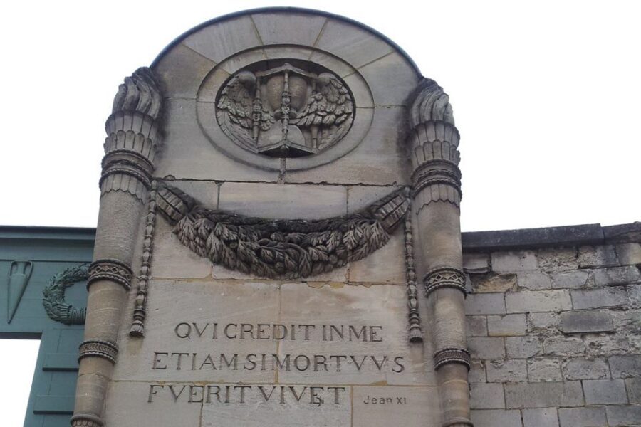 The Père Lachaise Cemetery: Guided 2-Hour Small-Group Tour - Small-Group Size: Why a Cap of 10 Improves Everything