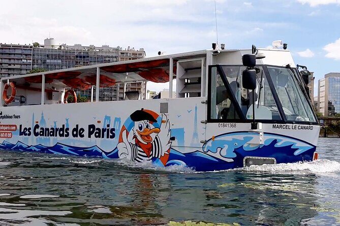 Tours of Paris and the Hauts-de-Seine in an Amphibious Bus - Back on land: Île Saint-Germain, Jean Dubuffet, and Liberty of New York