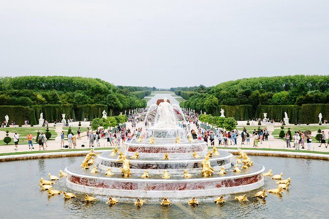 Versailles Château and Gardens Walking Tour from Paris by Train - Gardens highlights you’ll hit: Tapis Vert and the Grand Canal photo stops