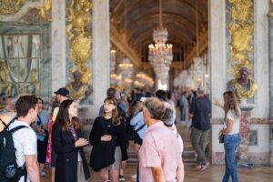 Versailles Palace Full Day or Half Day Tour with Local Guide - Meeting at the Louis XIV Statue and Staying Together in Crowds