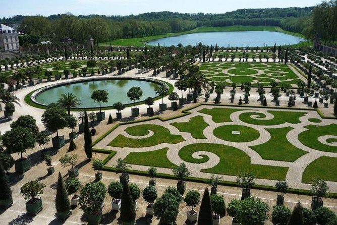 Versailles Palace Guided Day Tour and Trianon from Paris - The Fountain Show: Included on Select Dates (and Not Always)