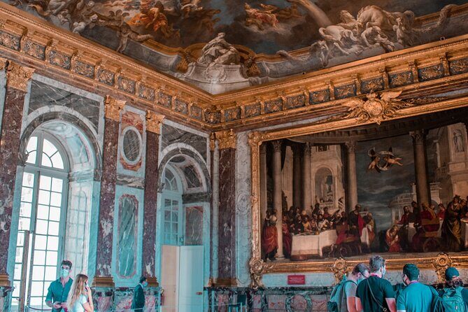 Versailles Palace Guided Tour with Reserved Entry - The real value of reserved entry at Versailles