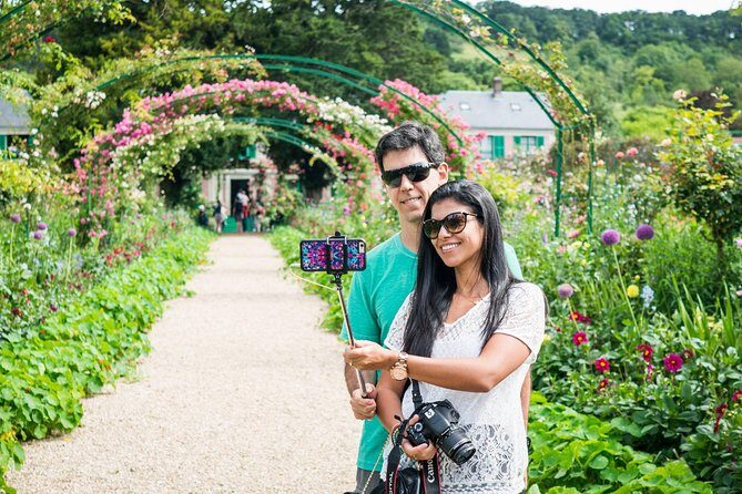 Versailles Timed Entrance Ticket and Giverny Small Group Day Trip from Paris - Key Points You’ll Feel on This Day Trip