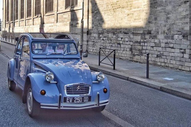 Vintage 2CV Adventure: 2 -Hour Paris Secrets Tour - Who this tour suits best