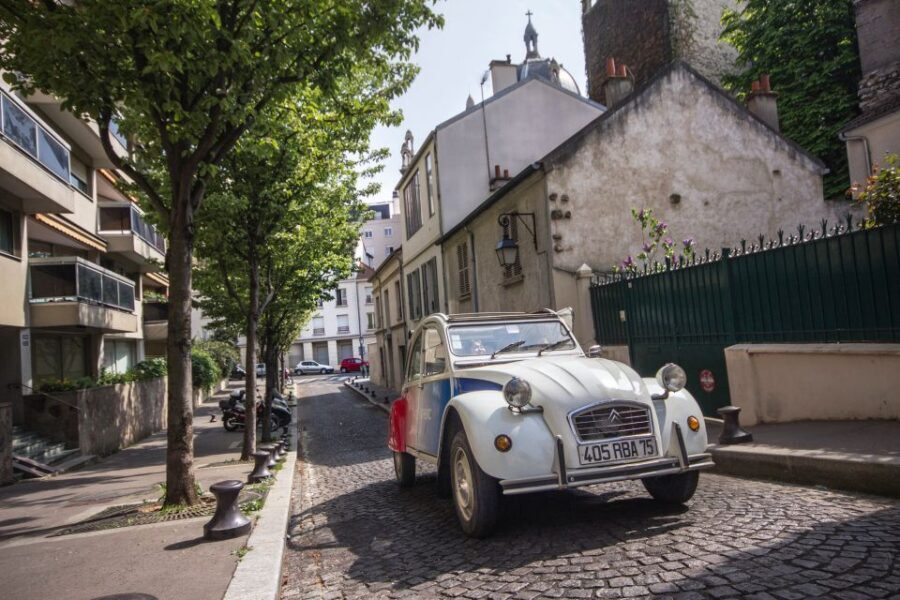 Vintage 2CV tour + Cruise - Headsets and multilingual narration: how to actually use them